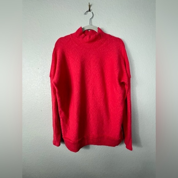 We The Free Tops - We The Free Red Oversized Sweater Size Small 847